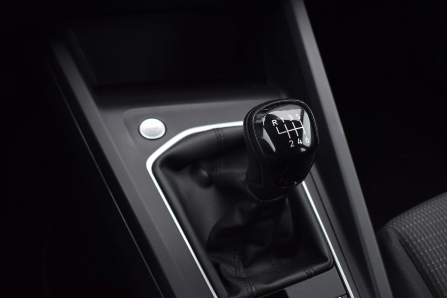 Volkswagen Golf Variant 1.0 TSI Golf | Trekhaak | Apple CarPlay | LED | Climate