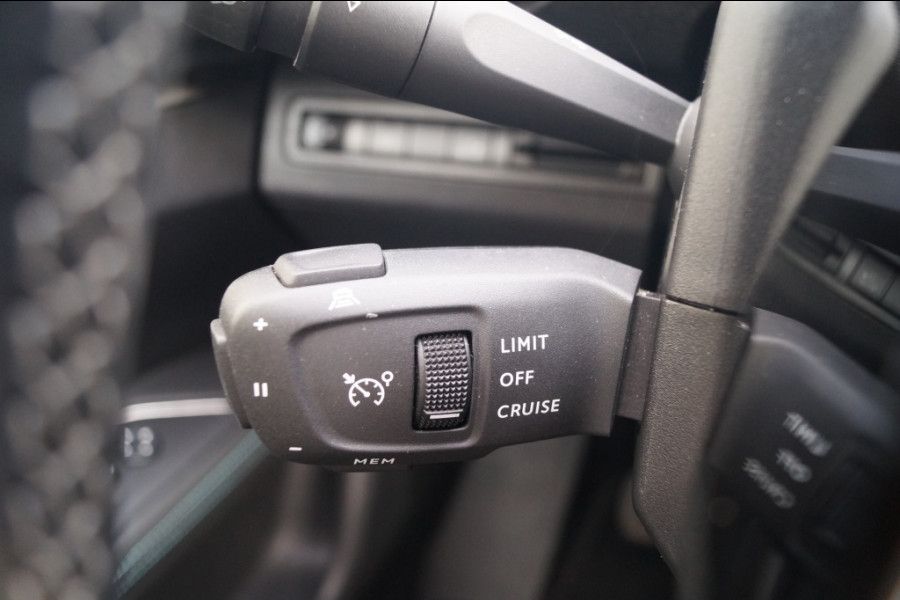 Peugeot 3008 1.2 PureTech 130pk Allure -NAVI-ECC-PDC-CRUISE-