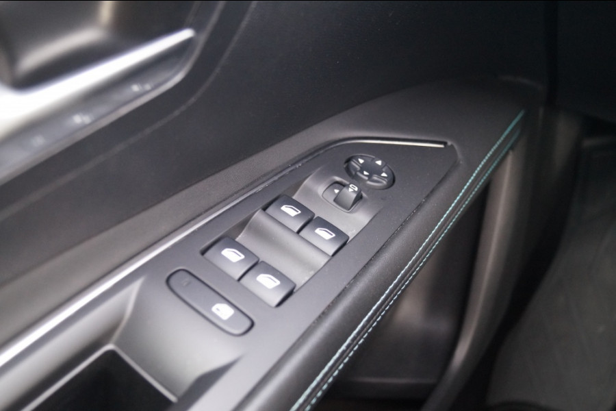 Peugeot 3008 1.2 PureTech 130pk Allure -NAVI-ECC-PDC-CRUISE-