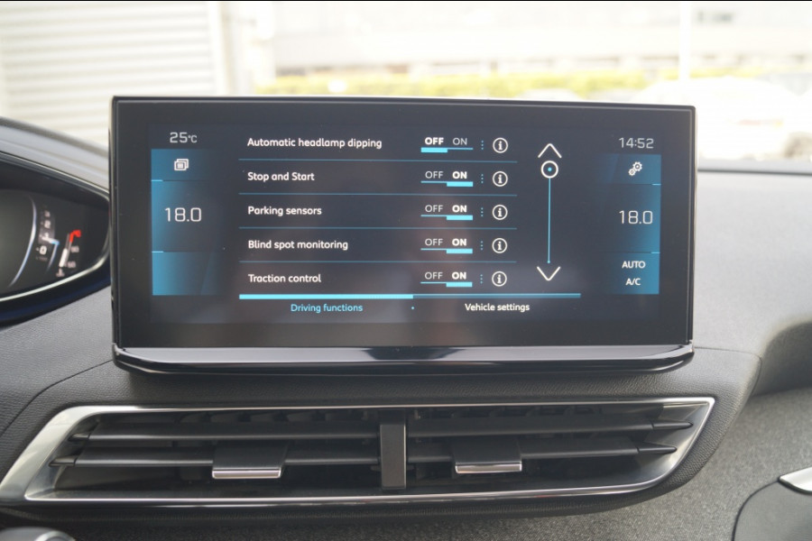Peugeot 3008 1.2 PureTech 130pk Allure -NAVI-ECC-PDC-CRUISE-