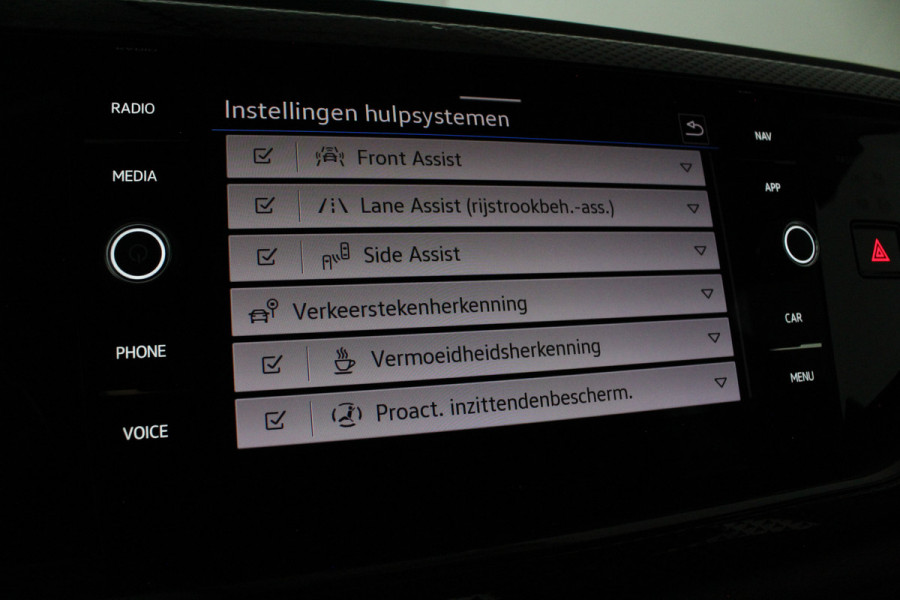 Volkswagen Polo 1.0 TSI Life > Camera/Navigatie/LED/Parkeersensor voor en achter