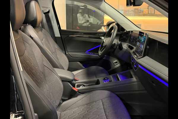 Volkswagen Tiguan 1.5 eTSI Panorama Blackstyle Camera Trekhaak Elec.