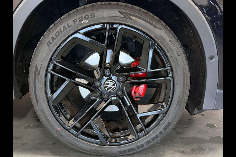 Volkswagen Tiguan 1.5 eTSI Panorama Blackstyle Camera Trekhaak Elec.