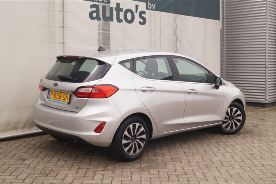 Ford Fiesta 1.0 EcoBoost 124pk Hybrid Titanium -NAVI-PDC-