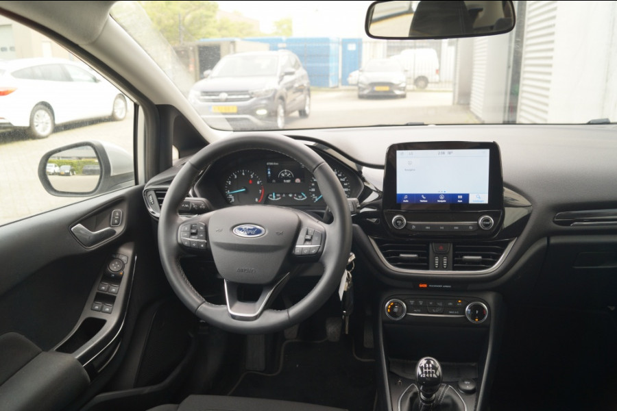 Ford Fiesta 1.0 EcoBoost 124pk Hybrid Titanium -NAVI-PDC-