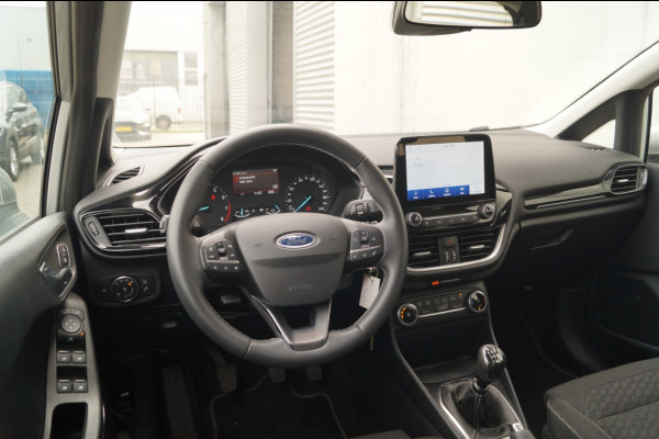 Ford Fiesta 1.0 EcoBoost 124pk Hybrid Titanium -NAVI-PDC-