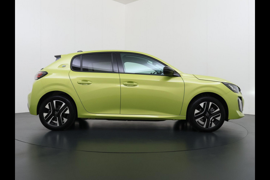 Peugeot e-208 EV Allure 51 kWh NIEUWE AUTO 8KM!| PEUGEOT GARANTIE T/M 05-2027| PARKEERSENSOREN VOOR + ACHTER| WARMTEPOMP| APPLE CARPLAY/ ANDROID AUTO| CRUISE CONTROL