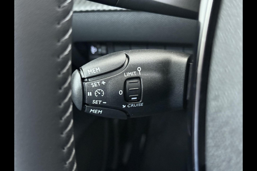 Peugeot e-208 EV Allure 51 kWh NIEUWE AUTO 8KM!| PEUGEOT GARANTIE T/M 05-2027| PARKEERSENSOREN VOOR + ACHTER| WARMTEPOMP| APPLE CARPLAY/ ANDROID AUTO| CRUISE CONTROL