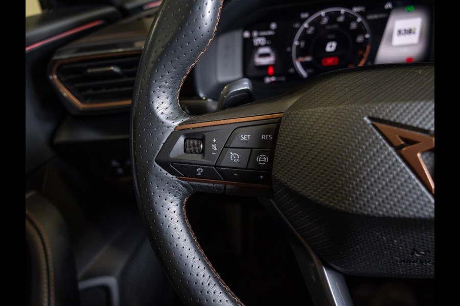 CUPRA Formentor 150pk / Panoramadak / Achteruitrij camera / Adaptieve cruise control