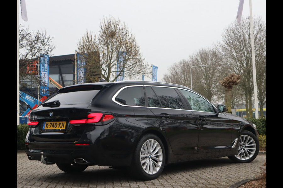 BMW 5 Serie Touring 520i High Executive Edition Trekhaak/ Stoelverw. / Leder / Voorzien van 2 jaar Apk