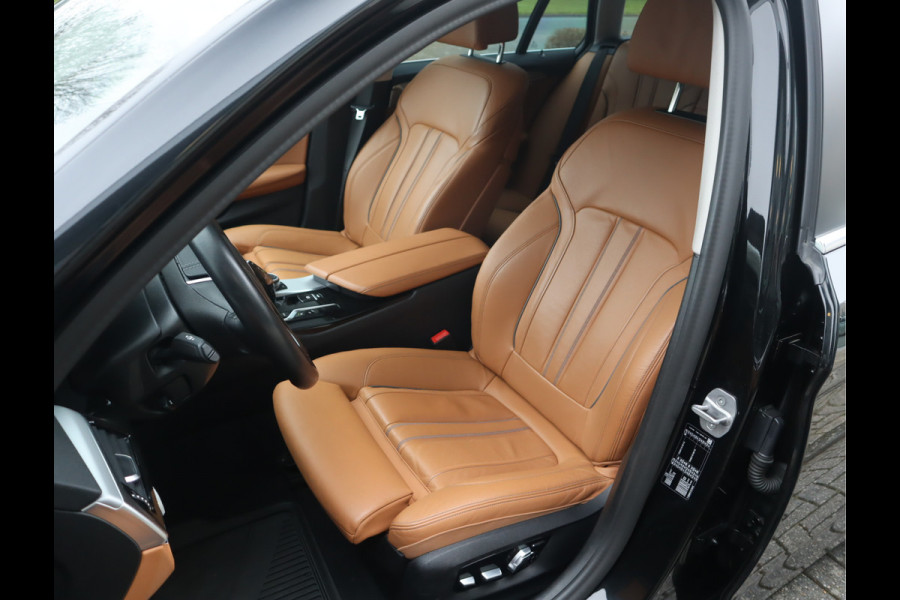 BMW 5 Serie Touring 520i High Executive Edition Trekhaak/ Stoelverw. / Leder / Voorzien van 2 jaar Apk