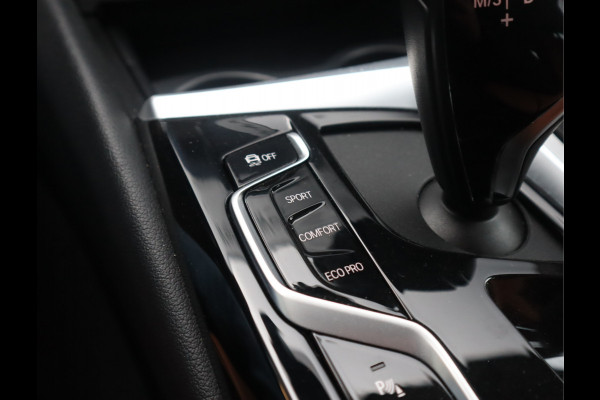 BMW 5 Serie Touring 520i High Executive Edition Trekhaak/ Stoelverw. / Leder / Voorzien van 2 jaar Apk