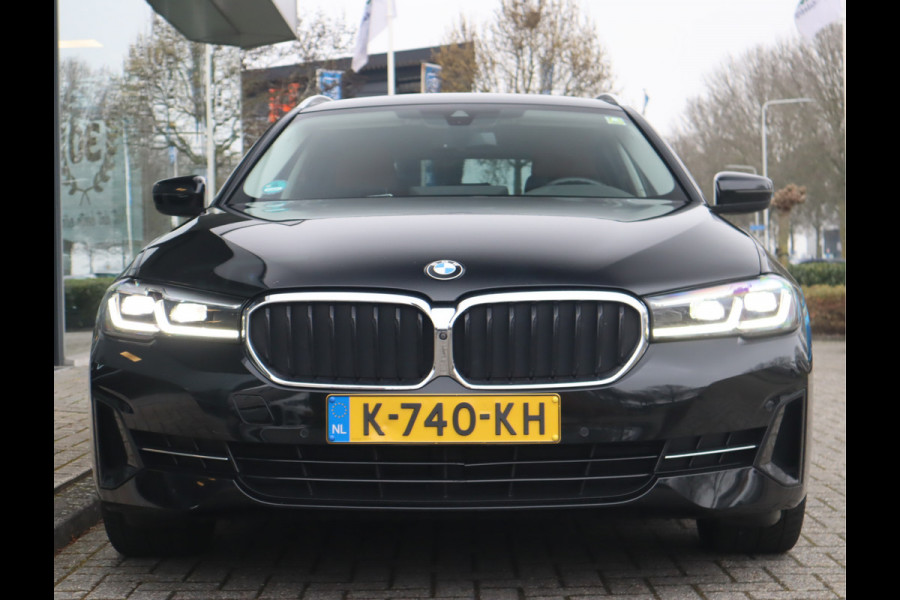 BMW 5 Serie Touring 520i High Executive Edition Trekhaak/ Stoelverw. / Leder / Voorzien van 2 jaar Apk