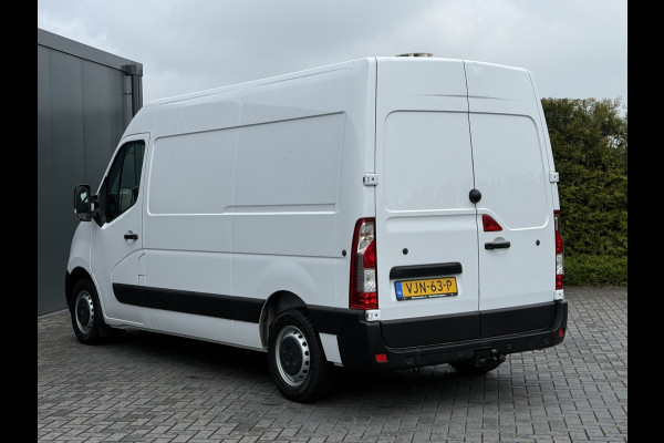 Opel Movano 2.3 Turbo 150 PK / L2H2 / 1e EIG. / TREKHAAK / 3-ZITS / AIRCO / CRUISE / INRICHTING / LED / 2500 KG AHG