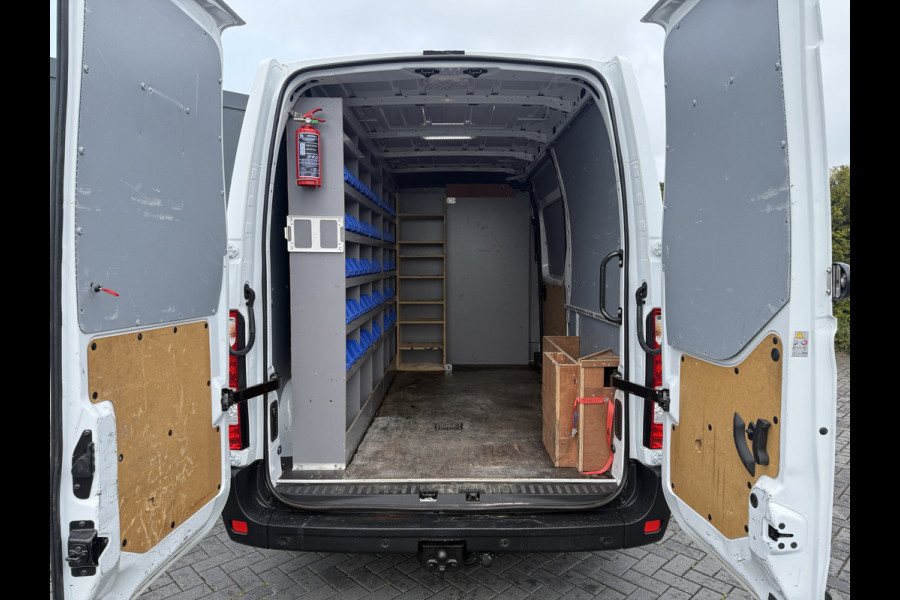 Opel Movano 2.3 Turbo 150 PK / L2H2 / 1e EIG. / TREKHAAK / 3-ZITS / AIRCO / CRUISE / INRICHTING / LED / 2500 KG AHG
