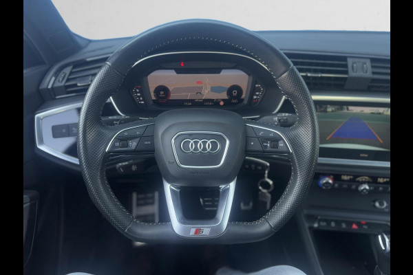 Audi Q3 S-Line | Black Optic | Pano | Matrix LED | Trekhaak