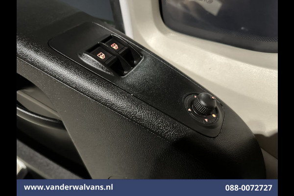 Peugeot Boxer 2.2 BlueHDi 141pk Bakwagen 435cm Lang Laadklep Euro6 Airco | 1085kg laadvermogen | Cruisecontrol Bijrijdersbank