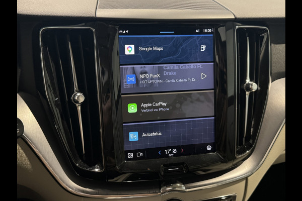 Volvo XC60 2.0 T6 | Pano | Trekhaak | Nieuw model | Thunder Grey | Apple Carplay | Plug-in hyrbid | Camera | Eerste eigenaar
