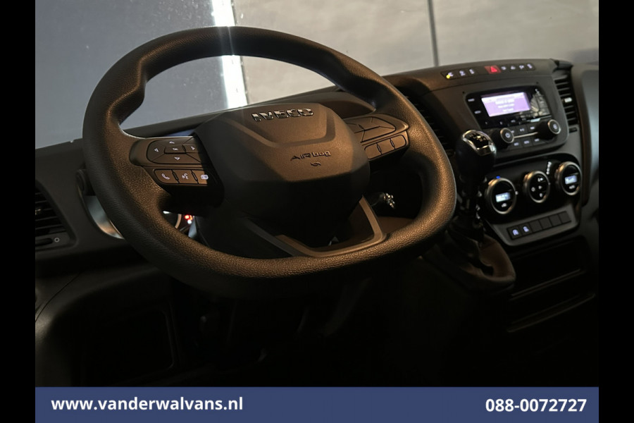 Iveco Daily 35S16 2.3 157pk L3H2 Euro6 Airco | Parkeersensoren | 3500kg trekvermogen Bijrijdersbank
