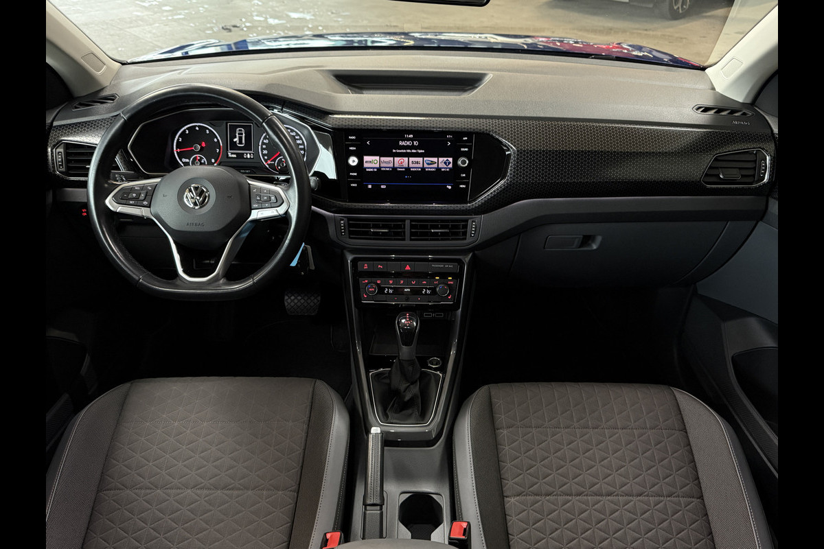 Volkswagen T-Cross 1.0 TSI 115pk DSG Style | Navi | Carplay | 17"| Camera | Led Koplampen | Stoelverwarming | 100% Volkswagen Onderhouden!