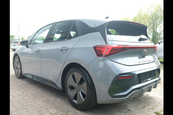 CUPRA Born Edition 62 kWh | Stoelverwarming | Camera | Stuurwielverwarming | Lichtmetalen velgen | Apple Carplay/Android Auto | 18 inch LMV |