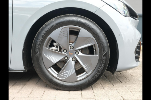 CUPRA Born Edition 62 kWh | Stoelverwarming | Camera | Stuurwielverwarming | Lichtmetalen velgen | Apple Carplay/Android Auto | 18 inch LMV |
