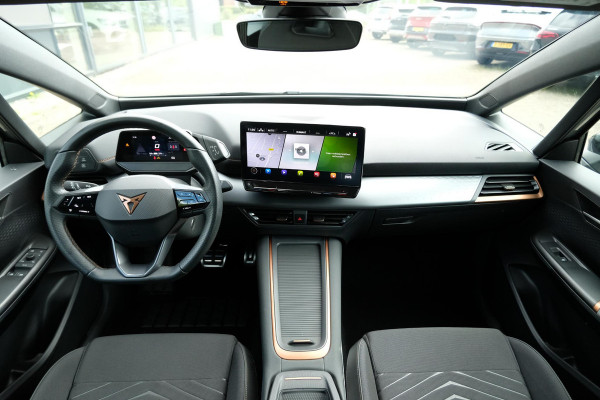 CUPRA Born Edition 62 kWh | Stoelverwarming | Camera | Stuurwielverwarming | Lichtmetalen velgen | Apple Carplay/Android Auto | 18 inch LMV |