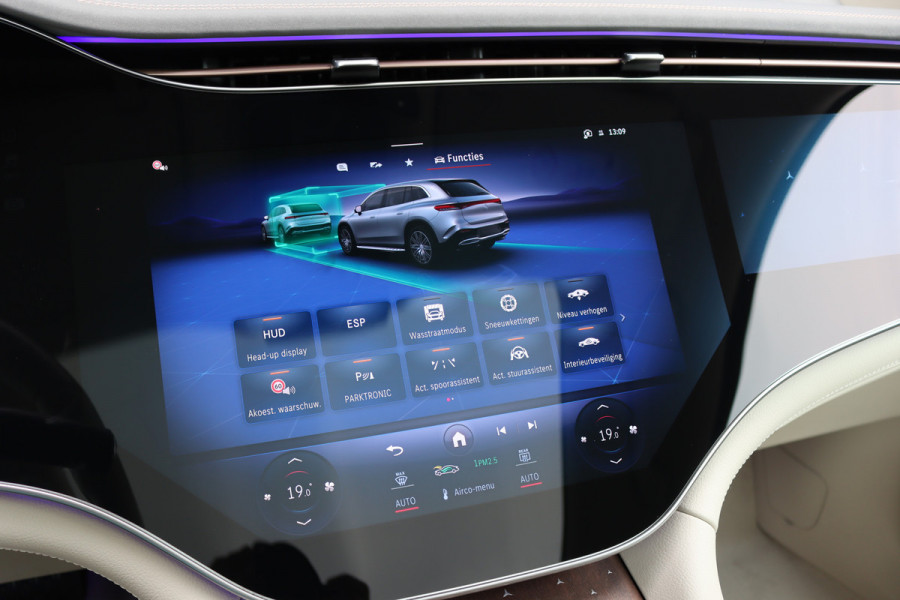 Mercedes-Benz EQS SUV 450+ AMG Line 108 kWh | Luchtvering | Hyperscreen | Achterasbesturing | Distronic+ | Entertainment Achter | Massage | Burmester | Verwarmd Stuurwiel | Tablet | HUD |