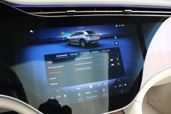 Mercedes-Benz EQS SUV 450+ AMG Line 108 kWh | Luchtvering | Hyperscreen | Achterasbesturing | Distronic+ | Entertainment Achter | Massage | Burmester | Verwarmd Stuurwiel | Tablet | HUD |