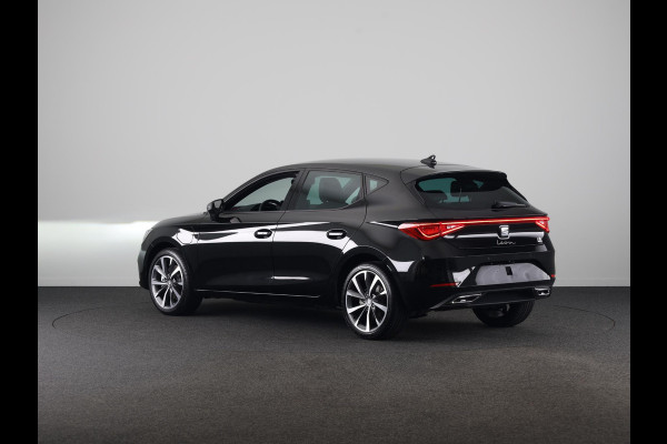 Seat Leon 1.5 TSI e-Hybrid FR Business | Technology Pack | Velgen 'Performance Supreme', 18 inch | Elektr. Trekhaak | Midnight Black Metallic