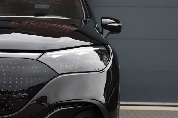 Mercedes-Benz EQE SUV 350 4MATIC AMG Line Premium+ 91 kWh | Luchtvering | Hyperscreen | Achterasbesturing | Distronic+ | Panoramadak | Burmester | Digital Light | Surround Camera | 22kW | Warmtepomp |