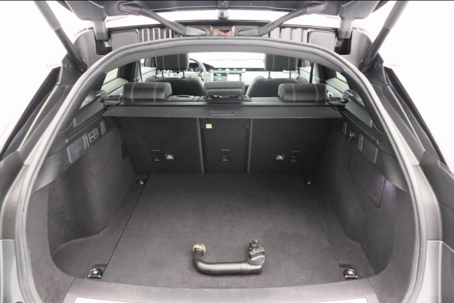 Land Rover Range Rover Velar 2.0 I4 Turbo * R-Dynamic * SE 300PK Trekhaak Pano/dak