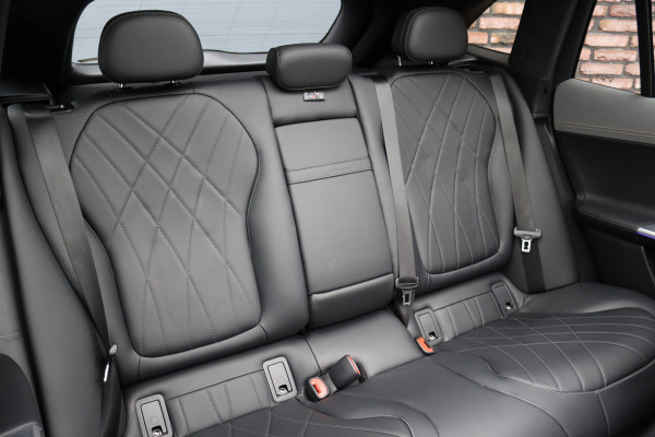 Mercedes-Benz EQE SUV 500 4MATIC AMG Line 91 kWh | Luchtvering | Hyperscreen | Achterasbesturing | Distronic+ | Massage | Nappa Leder | HUD | Stoelventilatie | Trekhaak | Memory | Verwarmd Stuurwiel |