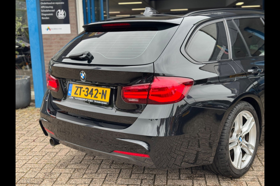 BMW 3 Serie Touring 318i M Sport 2019 AUT PANO CAMERA NAP!