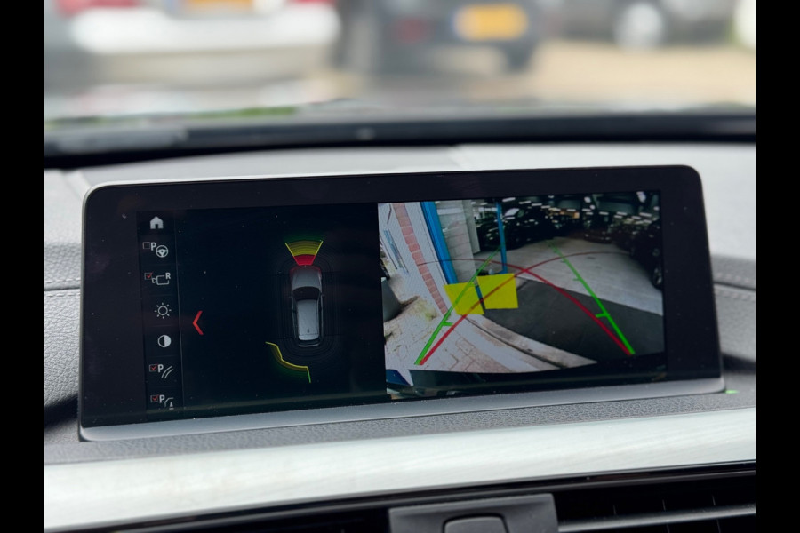 BMW 3 Serie Touring 318i M Sport 2019 AUT PANO CAMERA NAP!