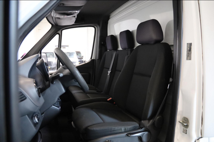 Mercedes-Benz Sprinter 316 CDI OPRIJWAGEN 163PK CRUISE CONTROL CARPLAY CLIMA NAVI TREKHAAK LEASE v/a €172.- p.m. INRUIL MOGELIJK