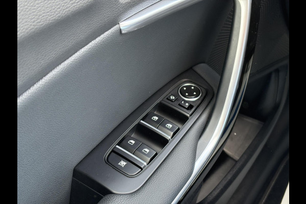 Kia Ceed 1.5 T-GDi DynamicPlusLine | 28000 KM | 140 PK | Virtual Cockpit | Navigatie | Stuurwielverwarming
