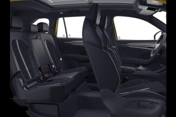 Škoda Kodiaq 1.5 TSI PHEV Sportline Business | Panoramadak | Trekhaak | Light & View | Adaptief onderstel | Canton Sound |