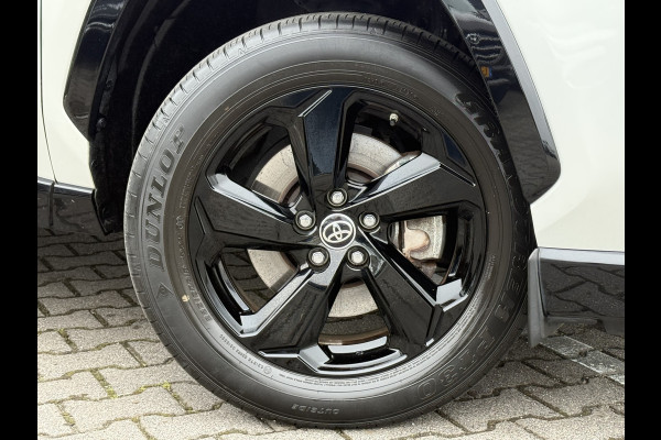 Toyota RAV4 2.5 Hybrid Bi-Tone | ACC | CarPlay | Keyless | Camera | 18 inch