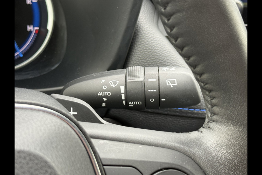 Toyota RAV4 2.5 Hybrid Bi-Tone | ACC | CarPlay | Keyless | Camera | 18 inch