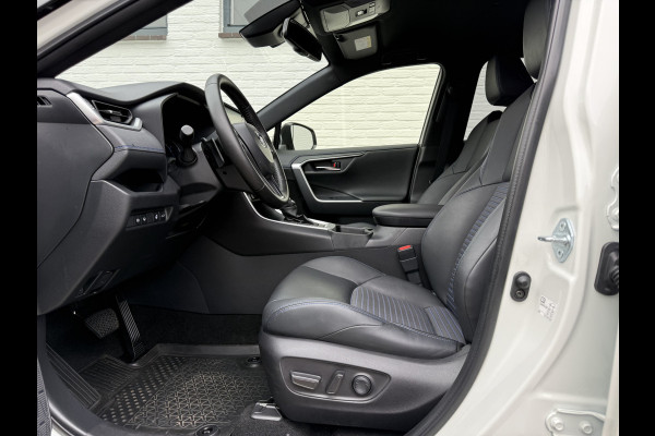 Toyota RAV4 2.5 Hybrid Bi-Tone | ACC | CarPlay | Keyless | Camera | 18 inch