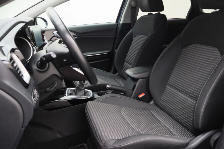 Kia Ceed Sportswagon 1.5 T-GDi DynamicPlusLine Climate, Winterpakket, Cruise, Apple Carplay, Camera, DAB, PDC, 16''