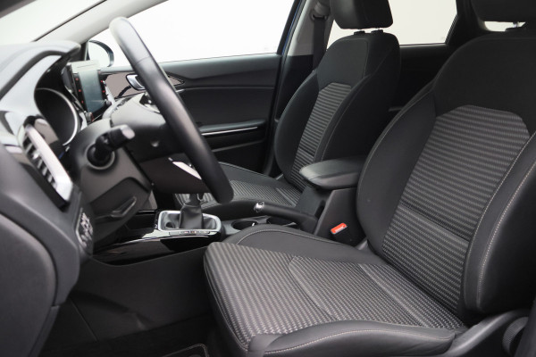 Kia Ceed Sportswagon 1.5 T-GDi DynamicPlusLine Climate, Winterpakket, Cruise, Apple Carplay, Camera, DAB, PDC, 16''
