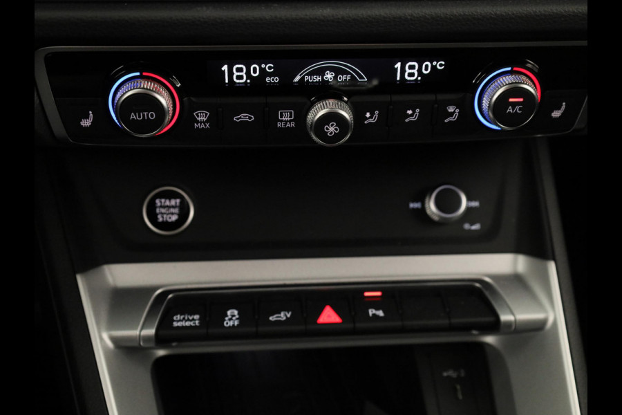 Audi Q3 45 TFSI e S edition 245pk | Trekhaak | Stoelverwarming | Elek. klep | Keyless | ACC | 19inch | S-line Exterieur |