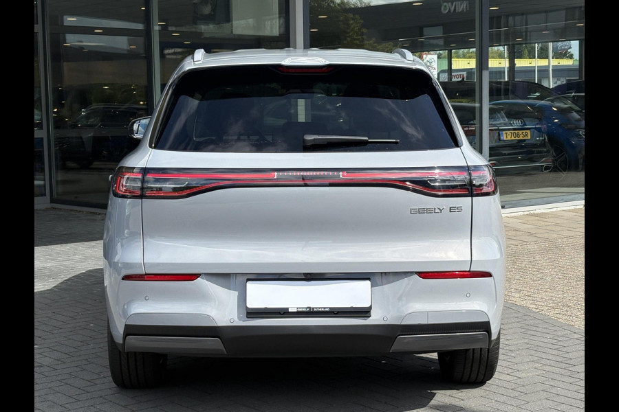 GEELY E5 Pro+ 68 kWh | Stoelverwarming & verkoeling | Warmtepomp | 360 Camera | Parkeersensoren |