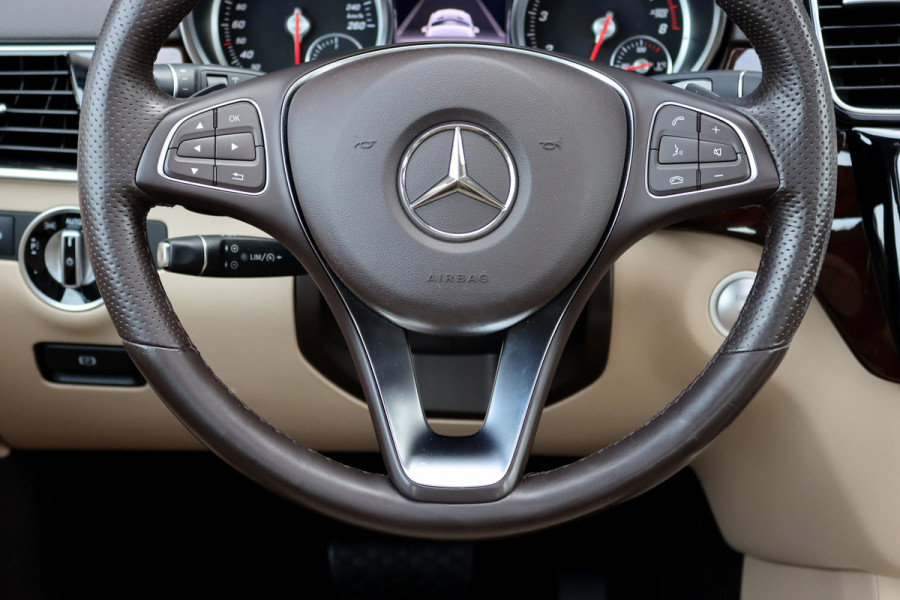 Mercedes-Benz GLE 400 4MATIC AMG Line | Luchtvering | Panoramadak | Trekhaak | Leder | Elek. Stoelen | Surround Camera | Sfeerverlichting | Stoelverwarming | Nightpakket |