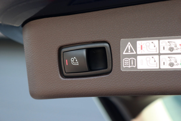 Mercedes-Benz GLE 400 4MATIC AMG Line | Luchtvering | Panoramadak | Trekhaak | Leder | Elek. Stoelen | Surround Camera | Sfeerverlichting | Stoelverwarming | Nightpakket |