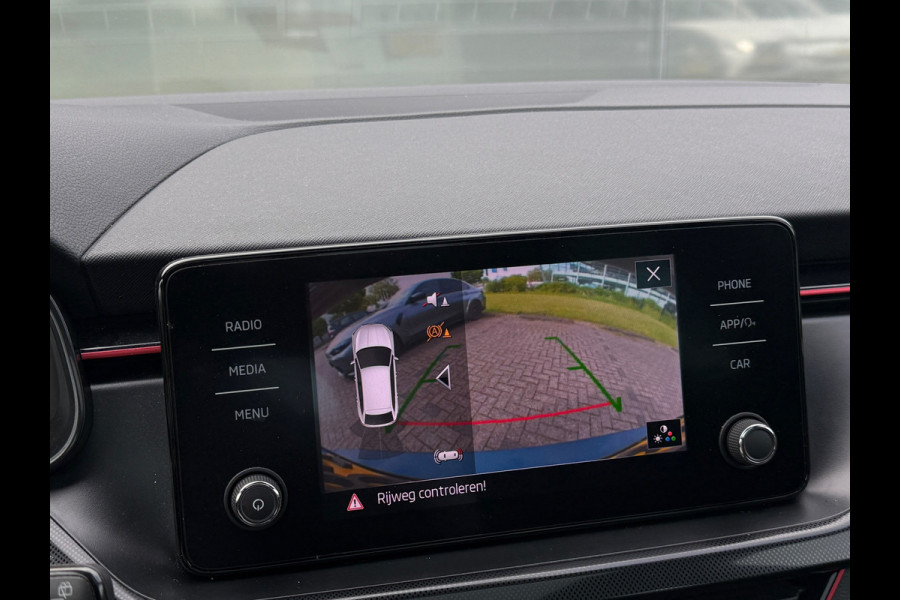 Škoda SCALA 1.0 TSI 110PK DSG SPORT PANO|NAVI|CAMERA|CARPLAY