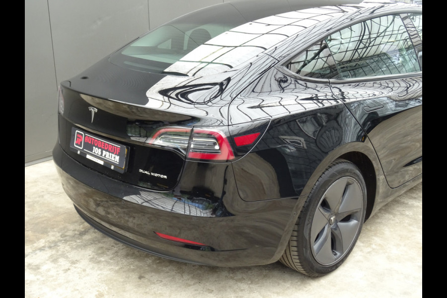 Tesla Model 3 Long Range AWD 75 kWh * BLACKED OUT * 445 KM ACCURANGE !!