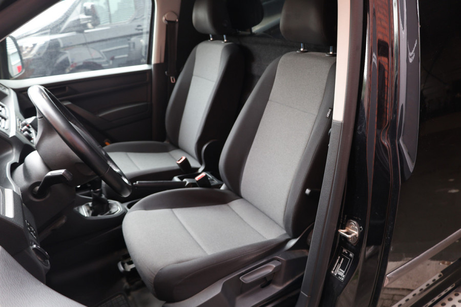 Volkswagen Caddy 2.0 TDI Highline 185 PK | MF Stuur | Trekhaak | PDC | Airco | Elek ramen | Treeplanken | Nieuwe APK | NAP Logisch | Euro 6
